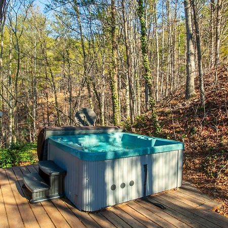 Hot Tub 7 Min To Parkway More بيدجن فورج المظهر الخارجي الصورة